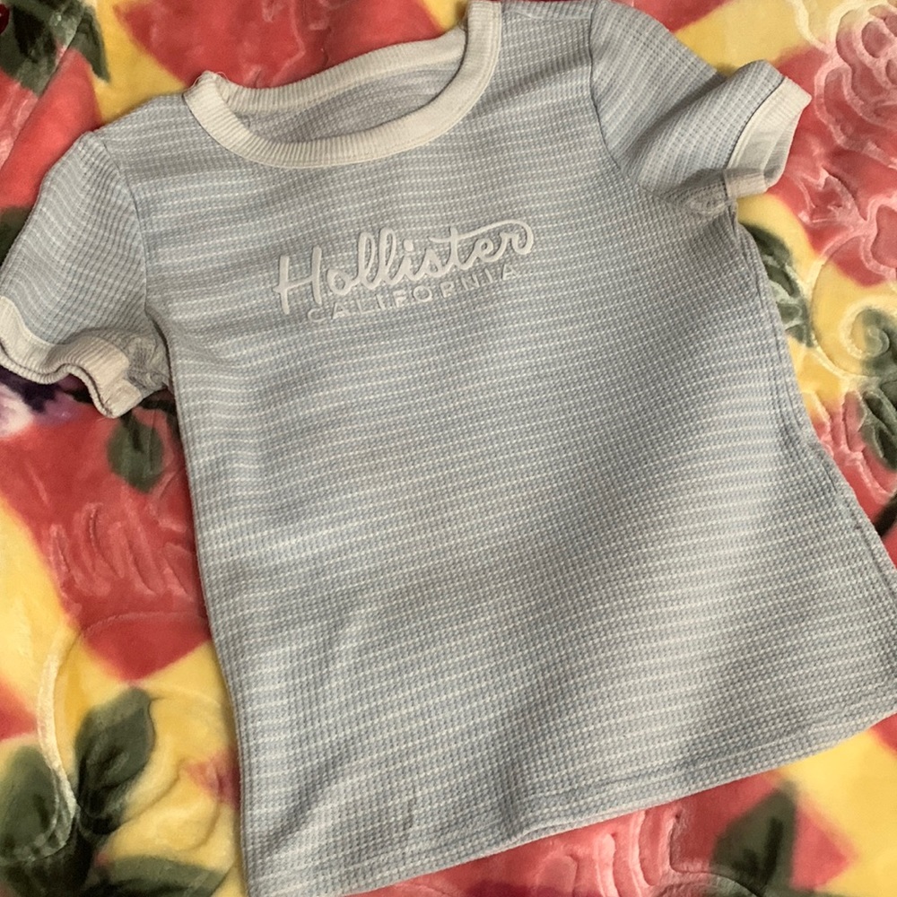 Top by Hollister 🌹